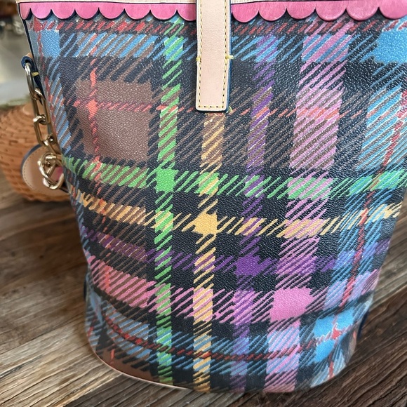 1990’s Dooney & Bourke Rainbow Plaid Bucket Bag - RARE Vintage!! - Picture 2 of 11